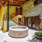 House In The Shambhalla Forest 아파트 *